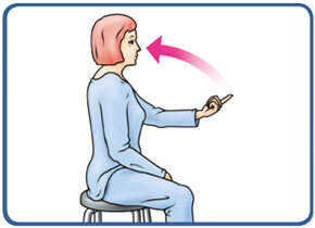 Abbildung Schwindelübungen: im Sitzen Finger auf Nasenspitze